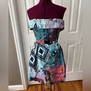 Adorable Patchwork Strapless Cuff Top Mini Dress. Smocked sides and Tie Back. M